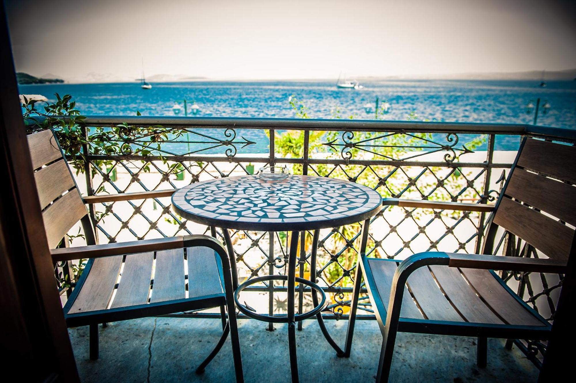 Pegasus Hotel Vonitsa Bagian luar foto